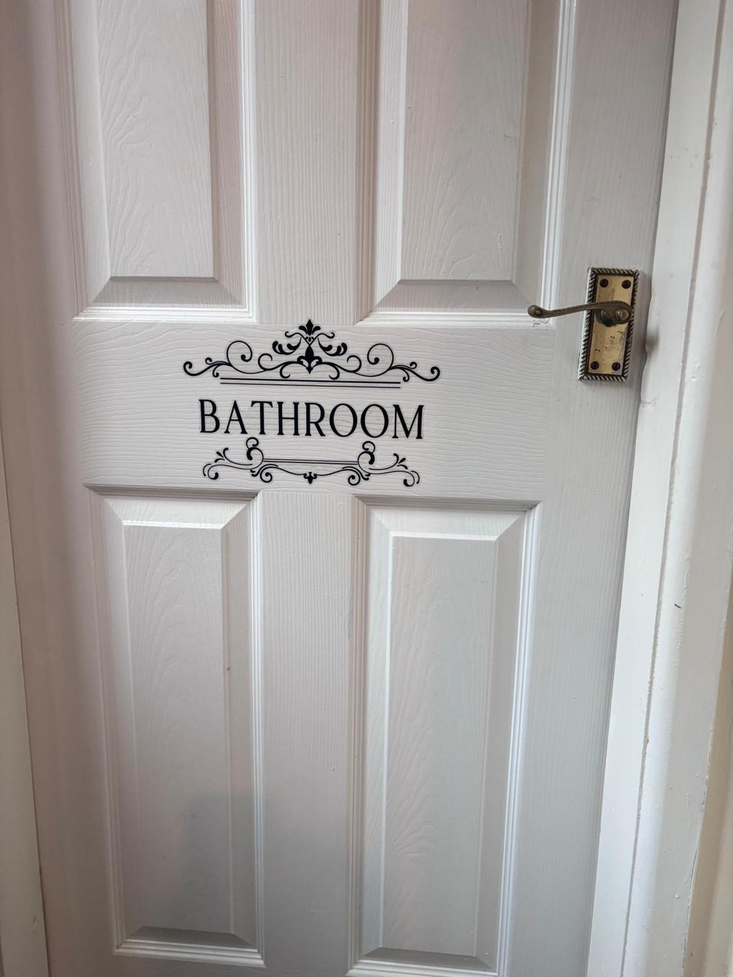 Lovely Room Within 5 Mins Walk To Stoke Train Station With Double And Single Room Buitenkant foto