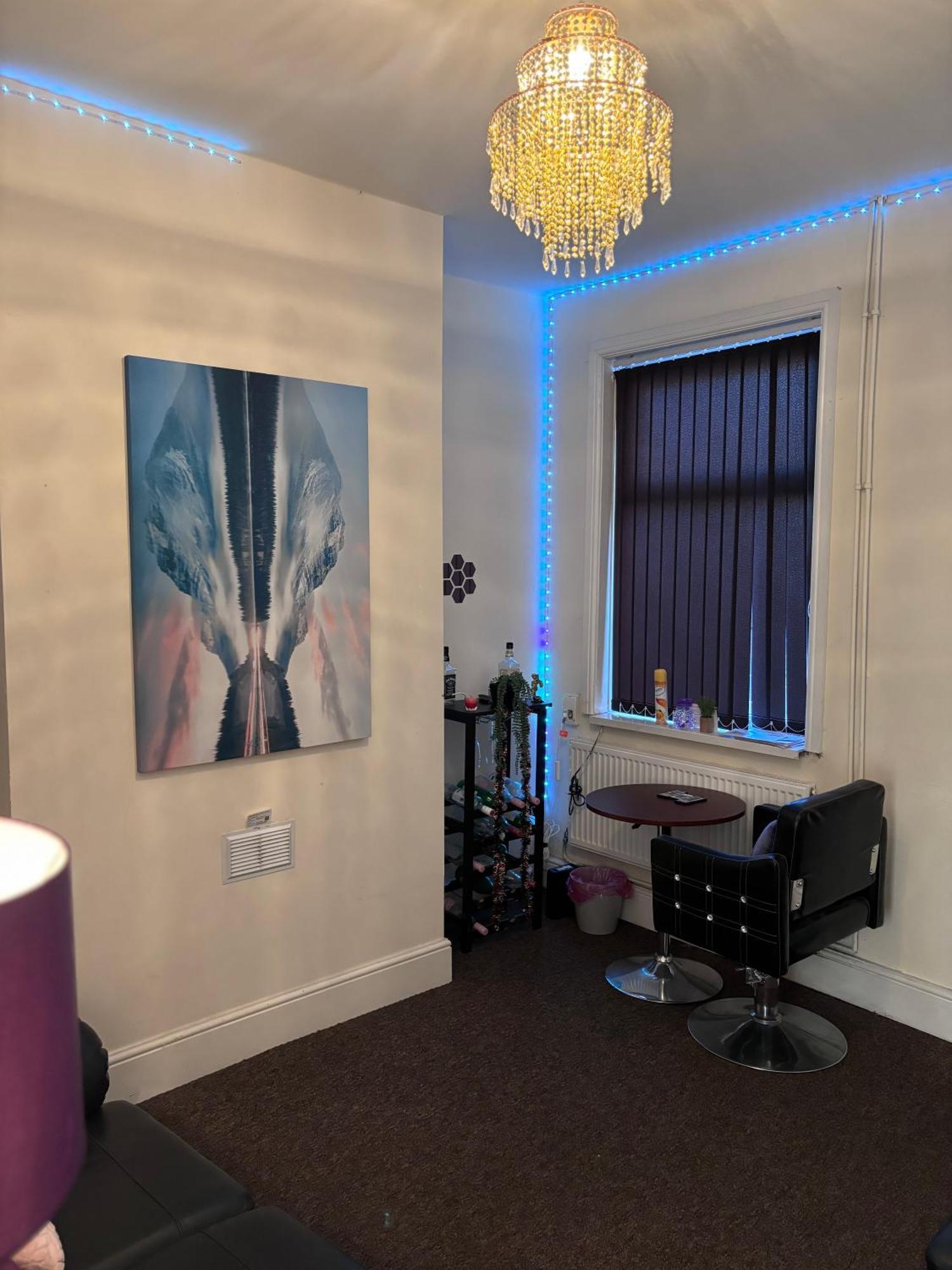 Lovely Room Within 5 Mins Walk To Stoke Train Station With Double And Single Room Buitenkant foto